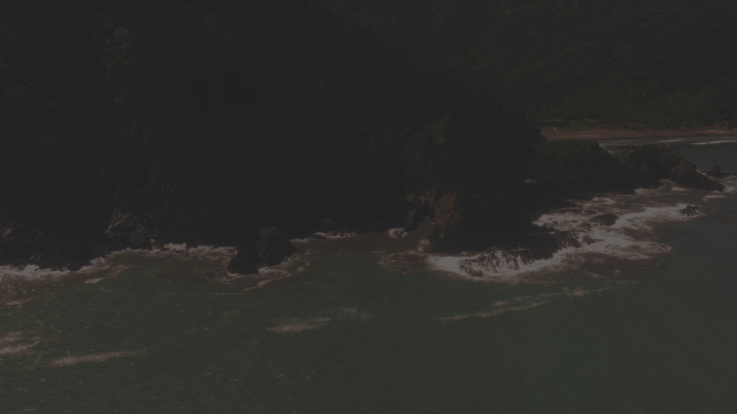 Oceanfront 6 Decontrast Still
