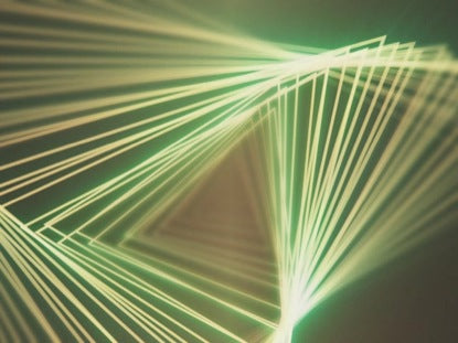 Fanning Lines Green