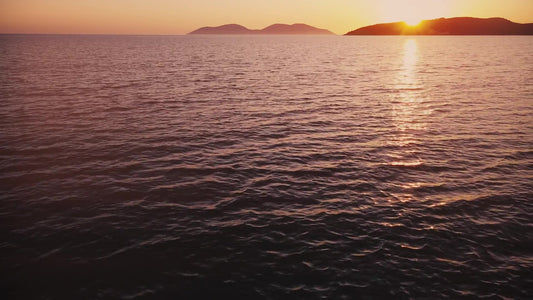 Vlorra Sunset 12 Still