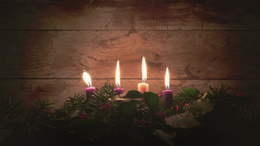 Simple Advent Middle Still