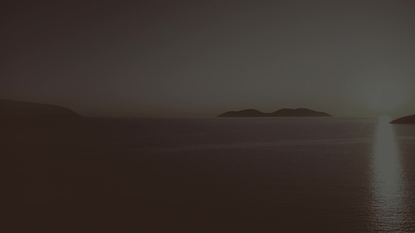 Vlorra Sunset 10 Alt Still
