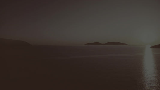 Vlorra Sunset 10 Alt Still