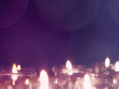 Advent Candles Purple Motion