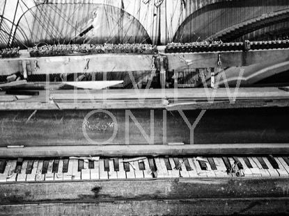 Old Piano