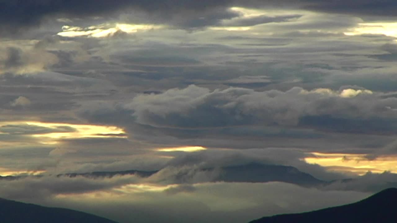 Mountain Cloud Lapse