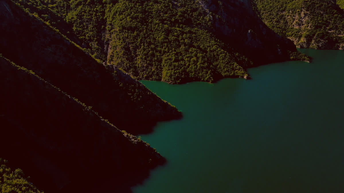 Vintage Lake 4 Alt